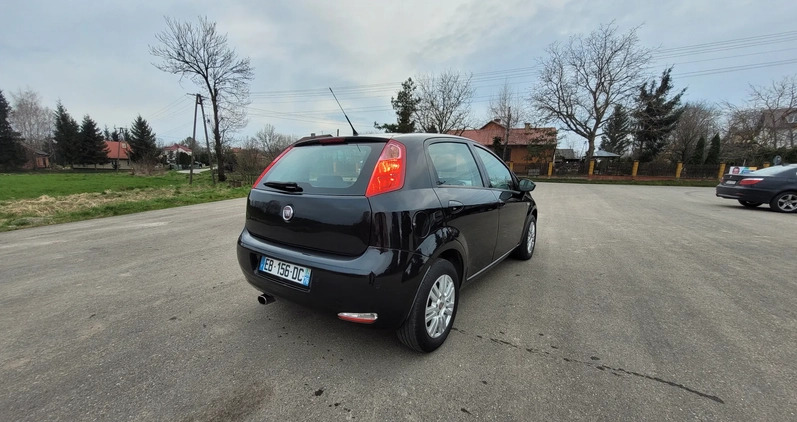 Fiat Punto cena 27900 przebieg: 147000, rok produkcji 2016 z Przemyśl małe 46